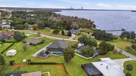 241 Crystal Cove Drive Palatka FL 32177