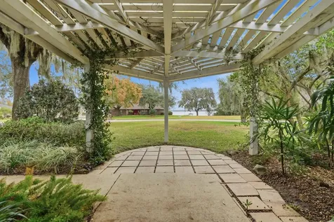 241 Crystal Cove Drive Palatka FL 32177