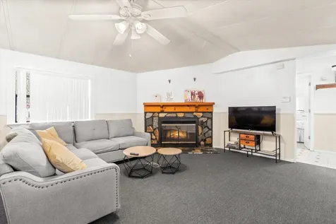 5994-1&2 Splendora Lane Jacksonville FL 32219