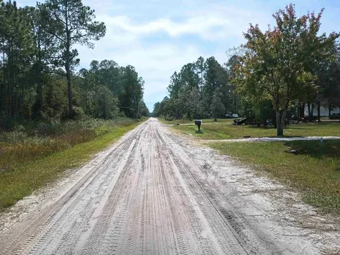 10520 Beckenger Avenue Hastings FL 32145-0000