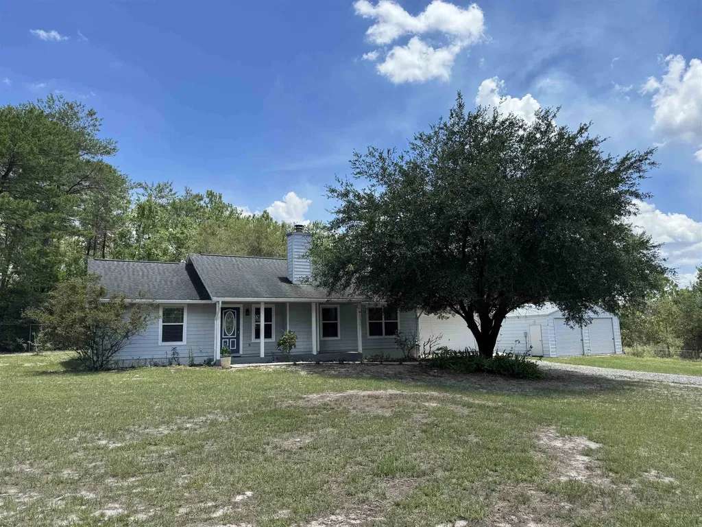 1134 Coral Farms Road Florahome FL 32140