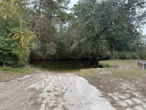 1134 Coral Farms Road Florahome FL 32140