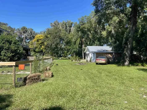 128 Magnolia Crescent City FL 32112