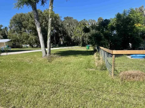 128 Magnolia Crescent City FL 32112