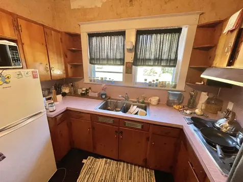 128 Magnolia Crescent City FL 32112