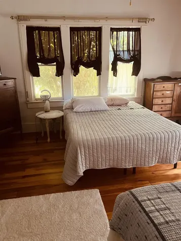 128 Magnolia Crescent City FL 32112