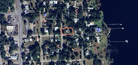 128 Magnolia Crescent City FL 32112