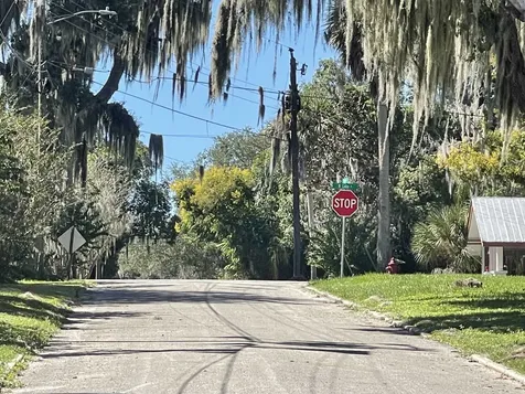 128 Magnolia Crescent City FL 32112