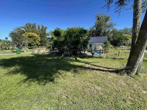 128 Magnolia Crescent City FL 32112