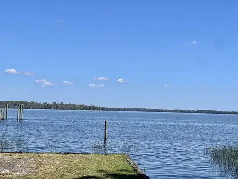 128 Magnolia Crescent City FL 32112