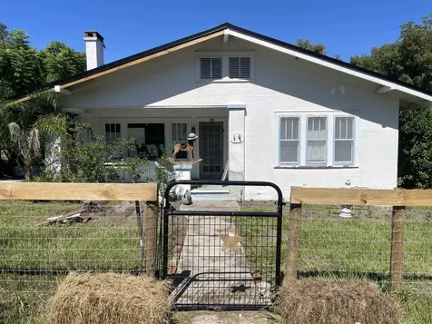 128 Magnolia Crescent City FL 32112