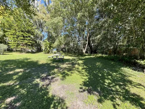 128 Magnolia Crescent City FL 32112