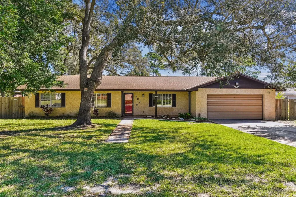 707 Queen Road St Augustine FL 32086