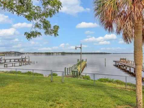 115 Sunset Point Road East Palatka FL 32131-4041