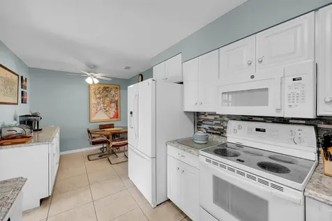 115 Sunset Point Road East Palatka FL 32131-4041