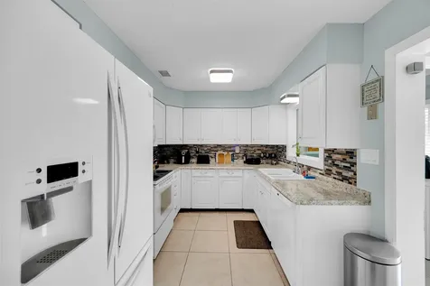 115 Sunset Point Road East Palatka FL 32131-4041