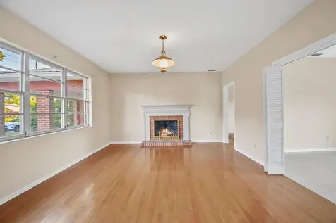 105 W Vivian Drive Hastings FL 32145