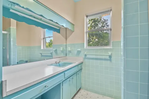 105 W Vivian Drive Hastings FL 32145