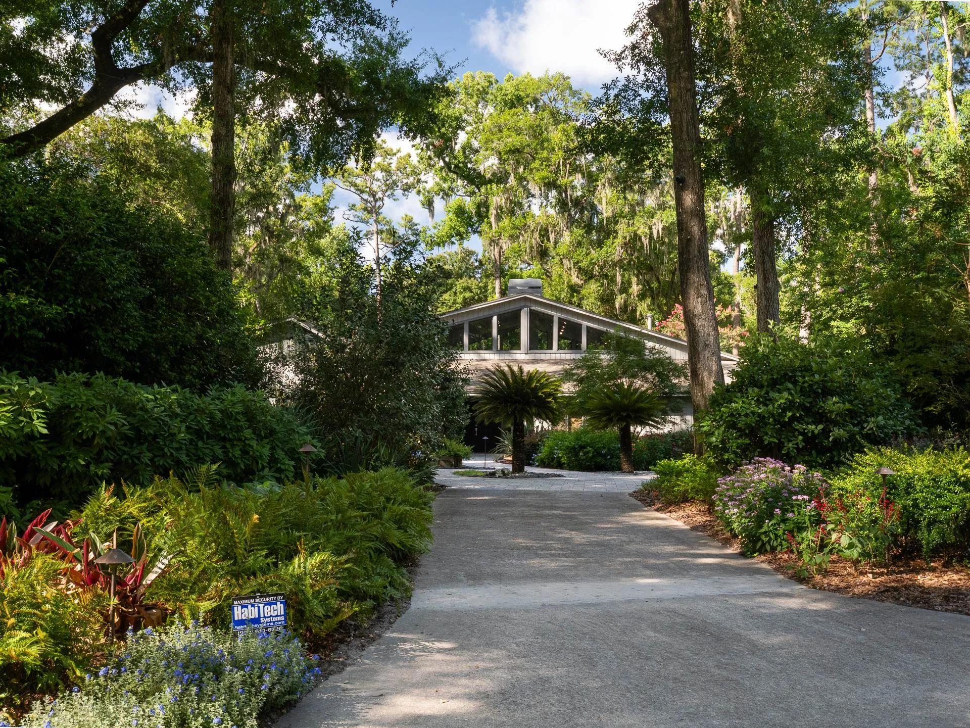 Gainesville FL, 2261 NW 24th Avenue