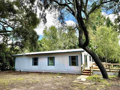 23670 NE 154th Place Salt Springs FL 34471
