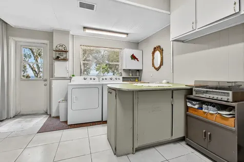 105 Union Avenue Crescent City FL 32112