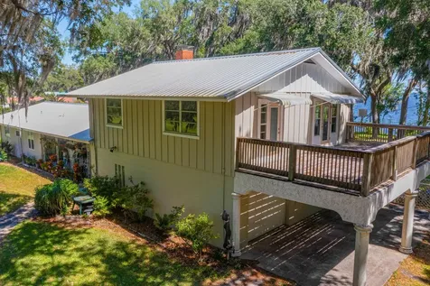 105 Union Avenue Crescent City FL 32112