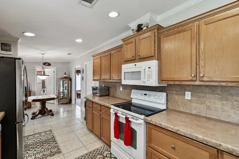 135 Lake Como Drive Pomona Park FL 32181