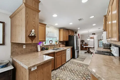 135 Lake Como Drive Pomona Park FL 32181