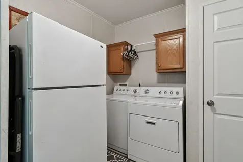135 Lake Como Drive Pomona Park FL 32181