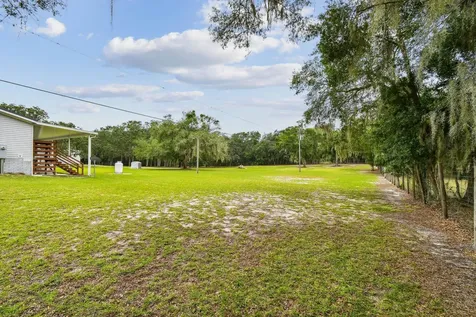 135 Lake Como Drive Pomona Park FL 32181