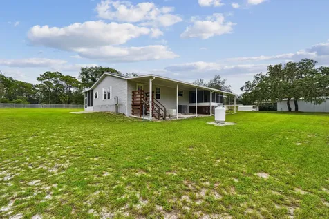 135 Lake Como Drive Pomona Park FL 32181