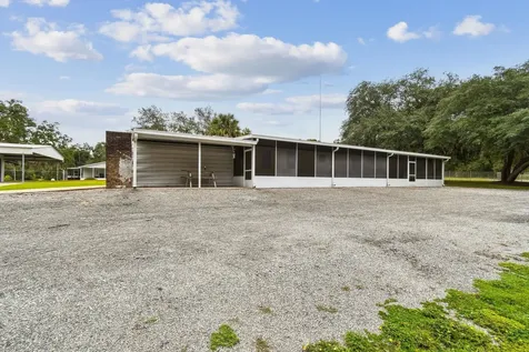 135 Lake Como Drive Pomona Park FL 32181