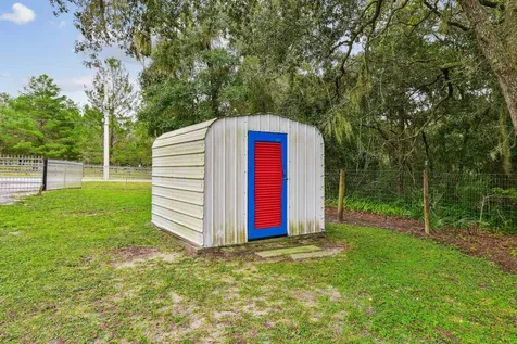 135 Lake Como Drive Pomona Park FL 32181