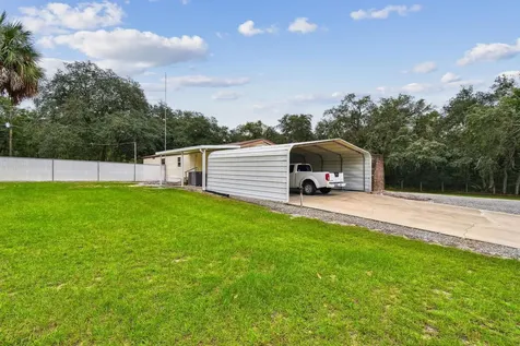 135 Lake Como Drive Pomona Park FL 32181