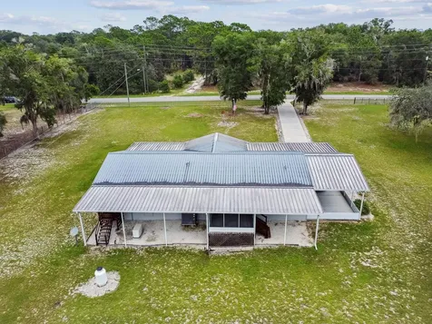 135 Lake Como Drive Pomona Park FL 32181