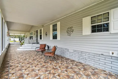 135 Lake Como Drive Pomona Park FL 32181