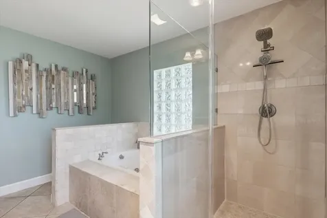 2066 E Forest Gate Drive Jacksonville FL 32246