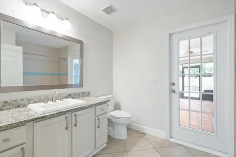 2066 E Forest Gate Drive Jacksonville FL 32246