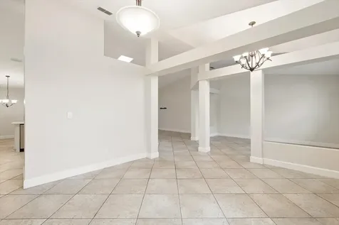 2066 E Forest Gate Drive Jacksonville FL 32246