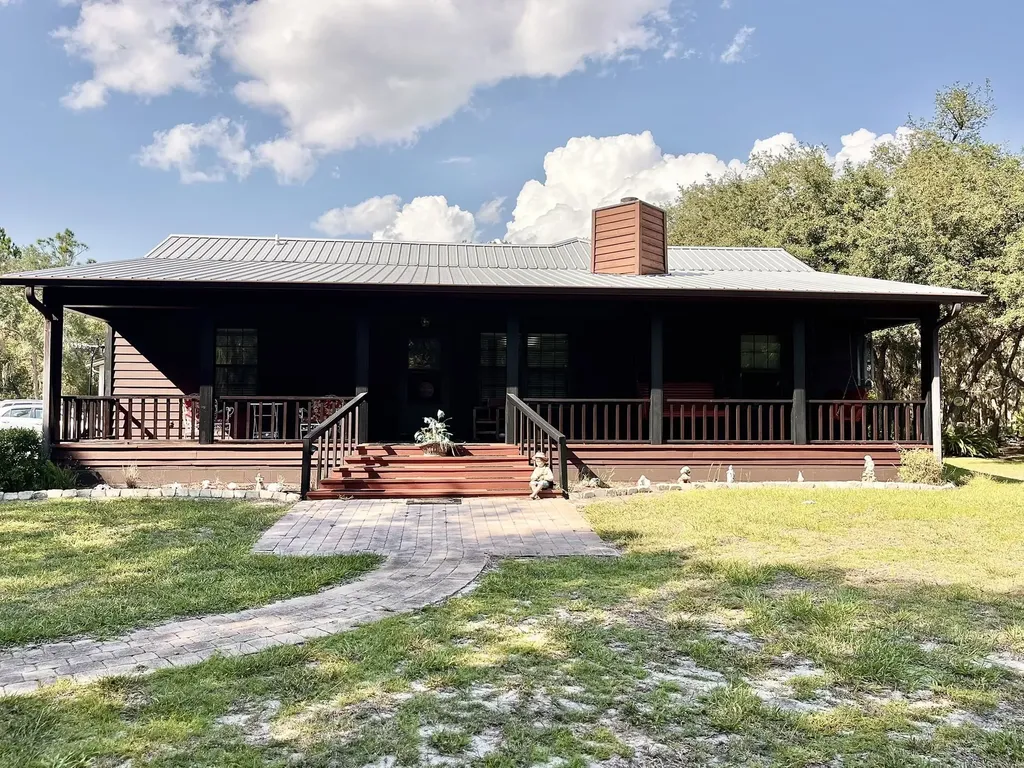 124 Neal Road Hawthorne FL 32640