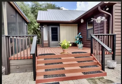 124 Neal Road Hawthorne FL 32640