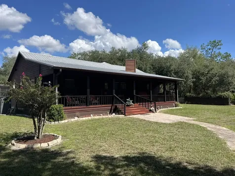 124 Neal Road Hawthorne FL 32640