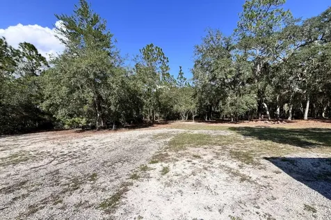 124 Neal Road Hawthorne FL 32640