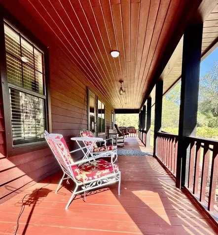 124 Neal Road Hawthorne FL 32640