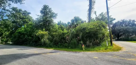 502 E Washington Street Interlachen FL 32148