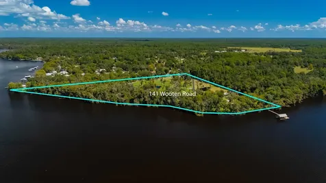 141 Wooten Road Crescent City FL 32112