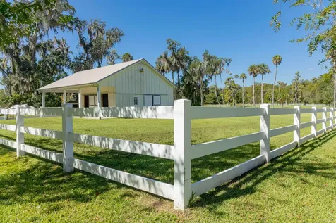 141 Wooten Road Crescent City FL 32112