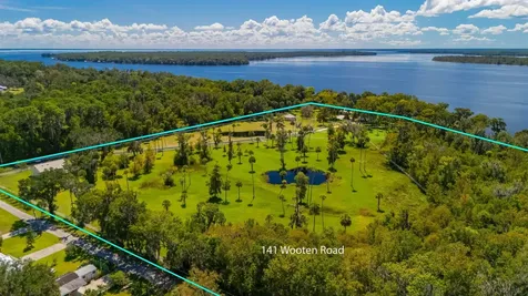 141 Wooten Road Crescent City FL 32112