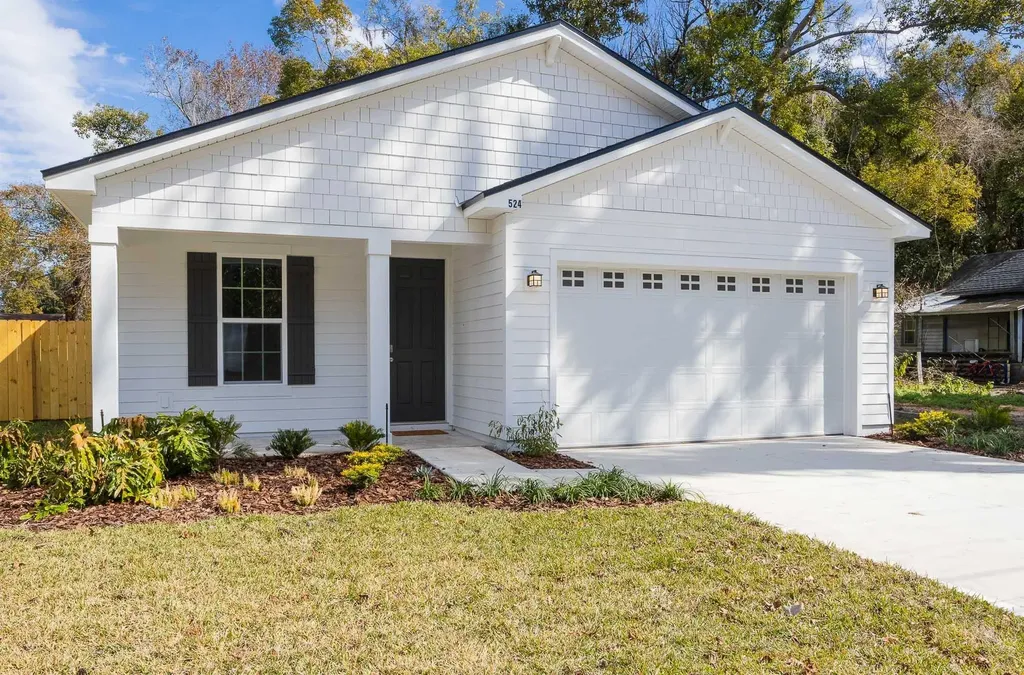 524 N Cypress Avenue Green Cove Springs FL 32043