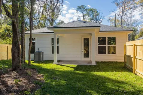 524 N Cypress Avenue Green Cove Springs FL 32043